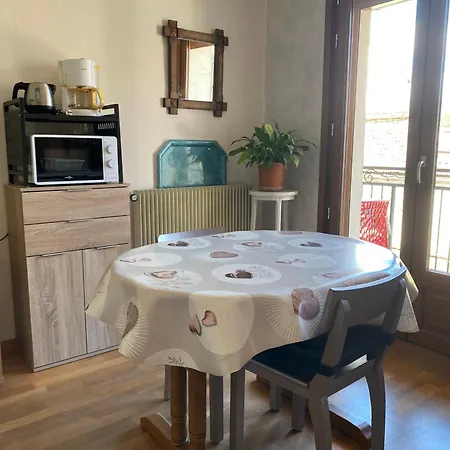 Chez Doukine, Avec Balcon A * Chouzelot